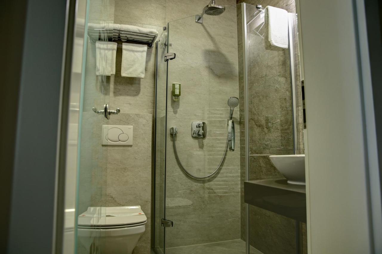 Hotel Gorenje Priština Exteriér fotografie